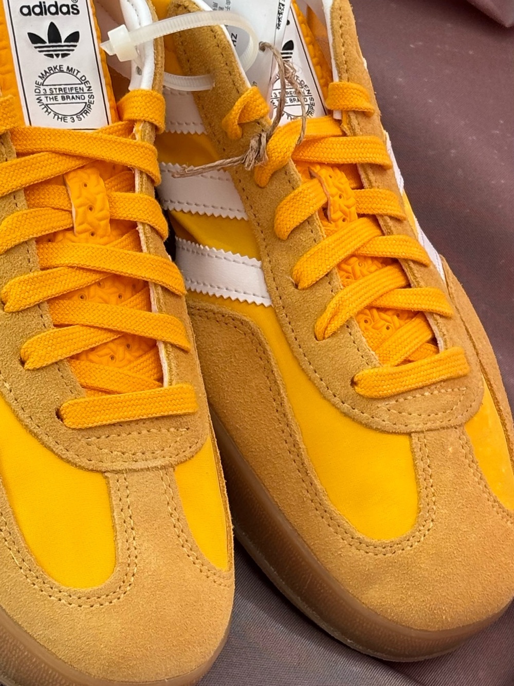 Adidas Gazelle Yellow White Gum Suede Men’s Size 12 New No Box - Picture 15 of 16